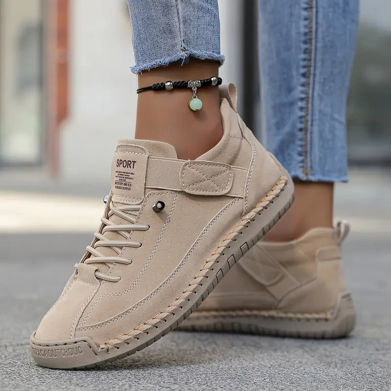 Chloe Ottawa | Comfortable Orthopedic Sneakers